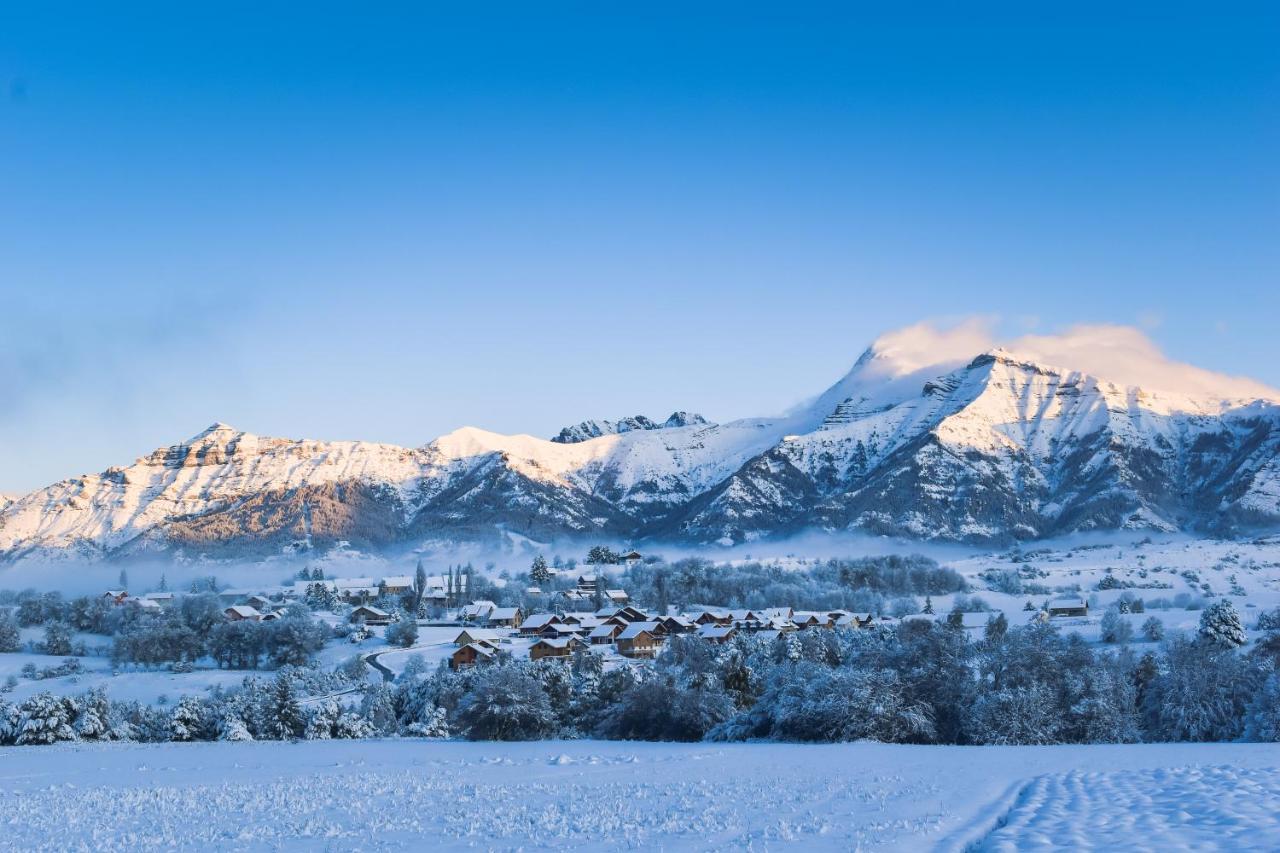 "La Combe Fleurie" Appartements & Chambres Saint-Bonnet-en-Champsaur Εξωτερικό φωτογραφία