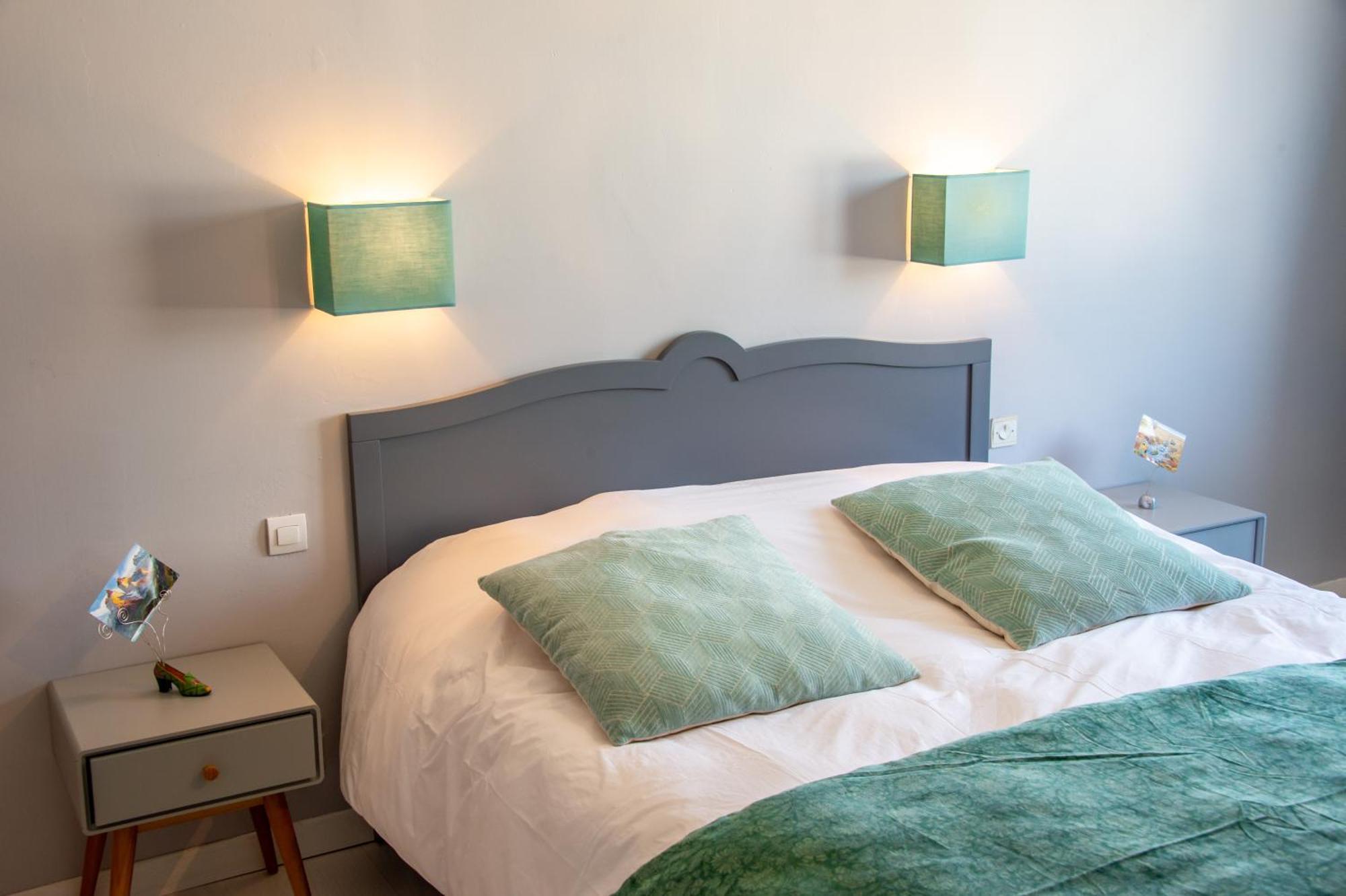 "La Combe Fleurie" Appartements & Chambres Saint-Bonnet-en-Champsaur Δωμάτιο φωτογραφία